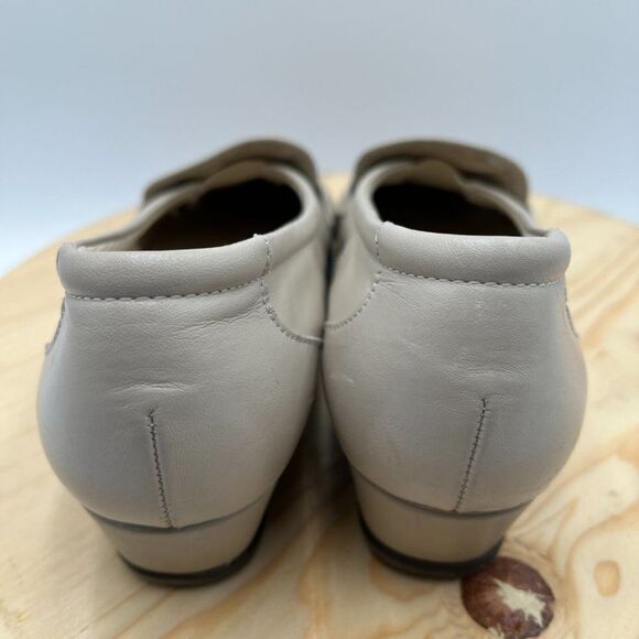 SAS Leather Loafers Womens 9 Beige Cream Slip On Tripad Comfort Shoe Made in USA - Picture 4 of 8